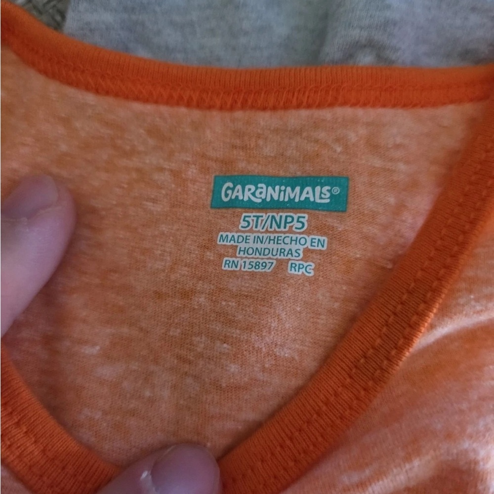 Old Navy Red Tee with Blue Trim - Picture 4 of 7